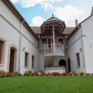 Mecset Hotel apartamentowy